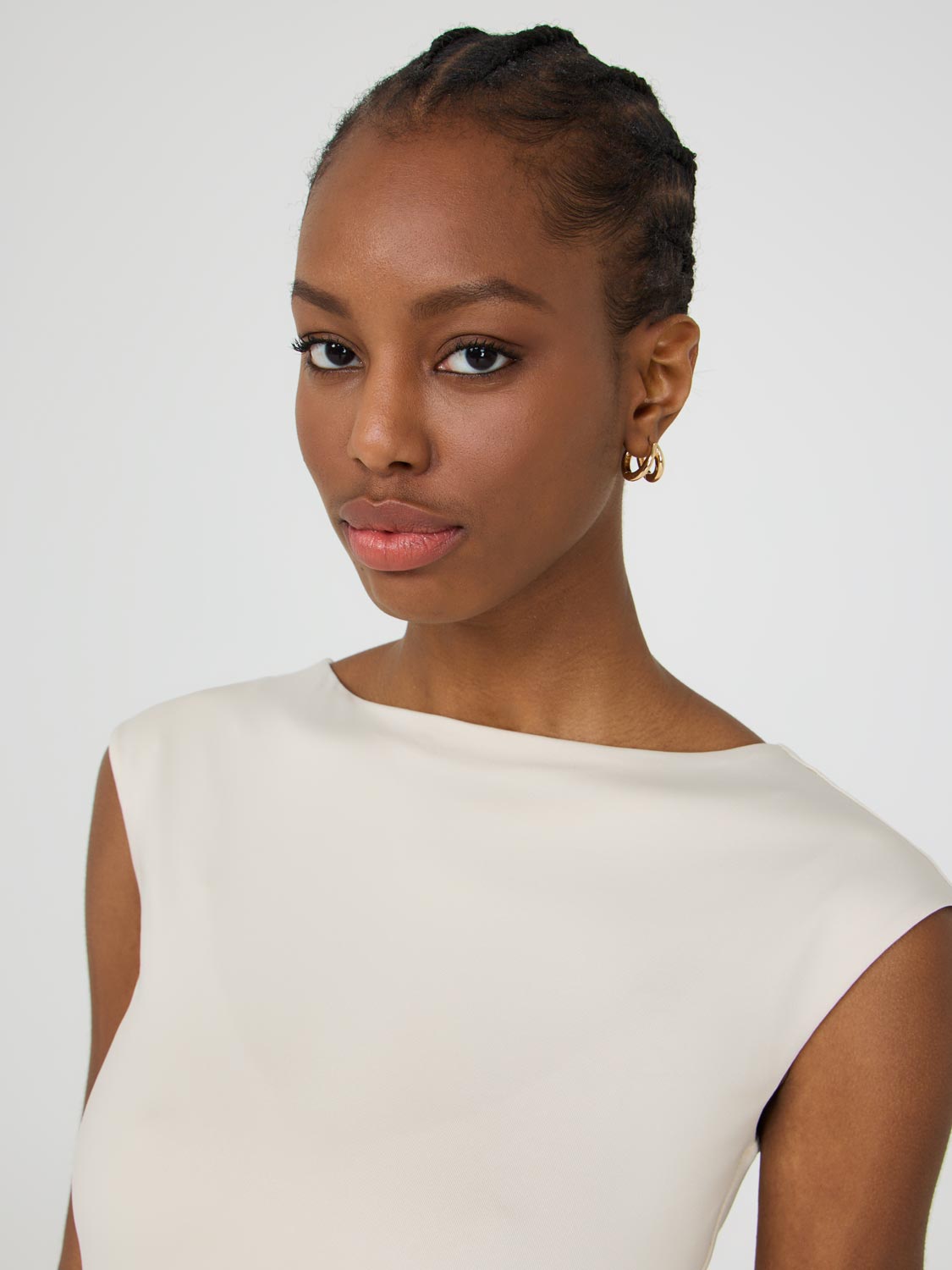 Double Layer Boat Neck Sleeveless Top