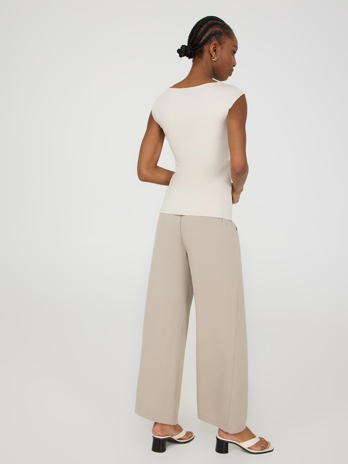 Double Layer Boat Neck Sleeveless Top