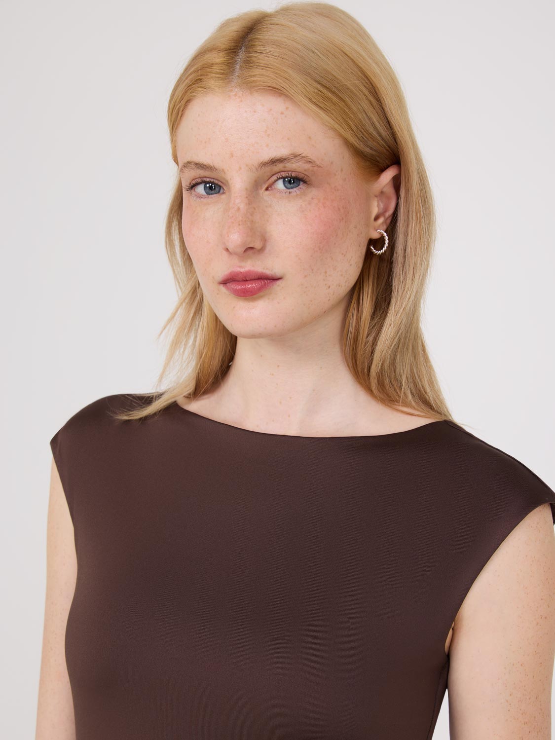 Double Layer Boat Neck Sleeveless Top