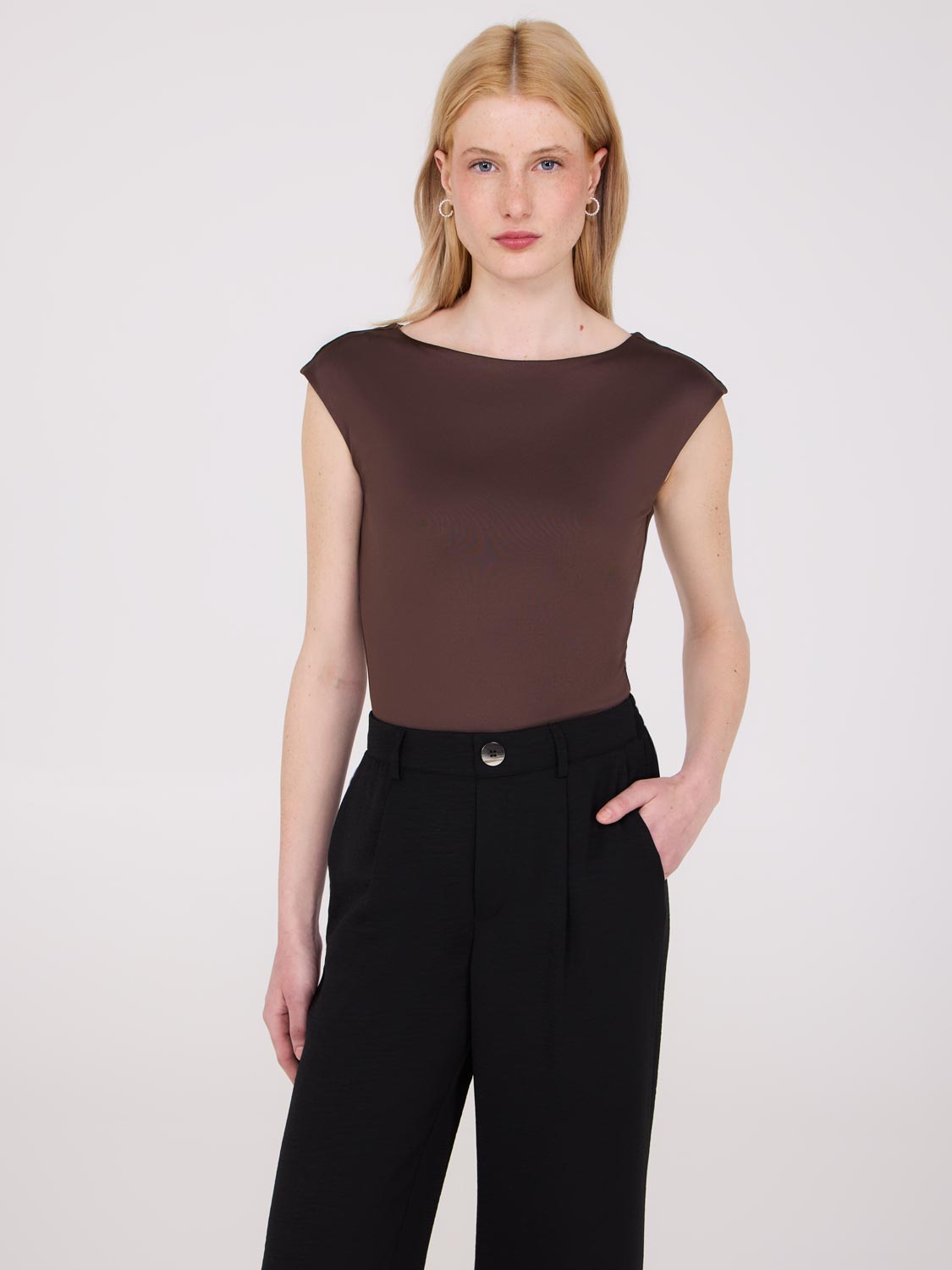 Double Layer Boat Neck Sleeveless Top