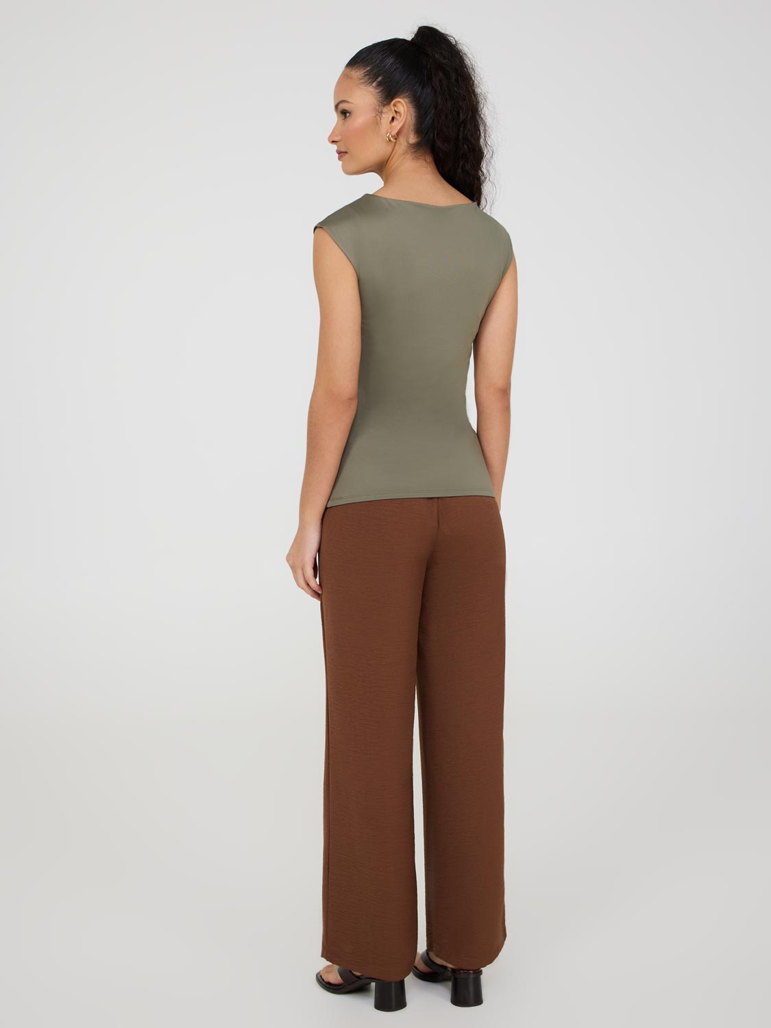 Double Layer Boat Neck Sleeveless Top