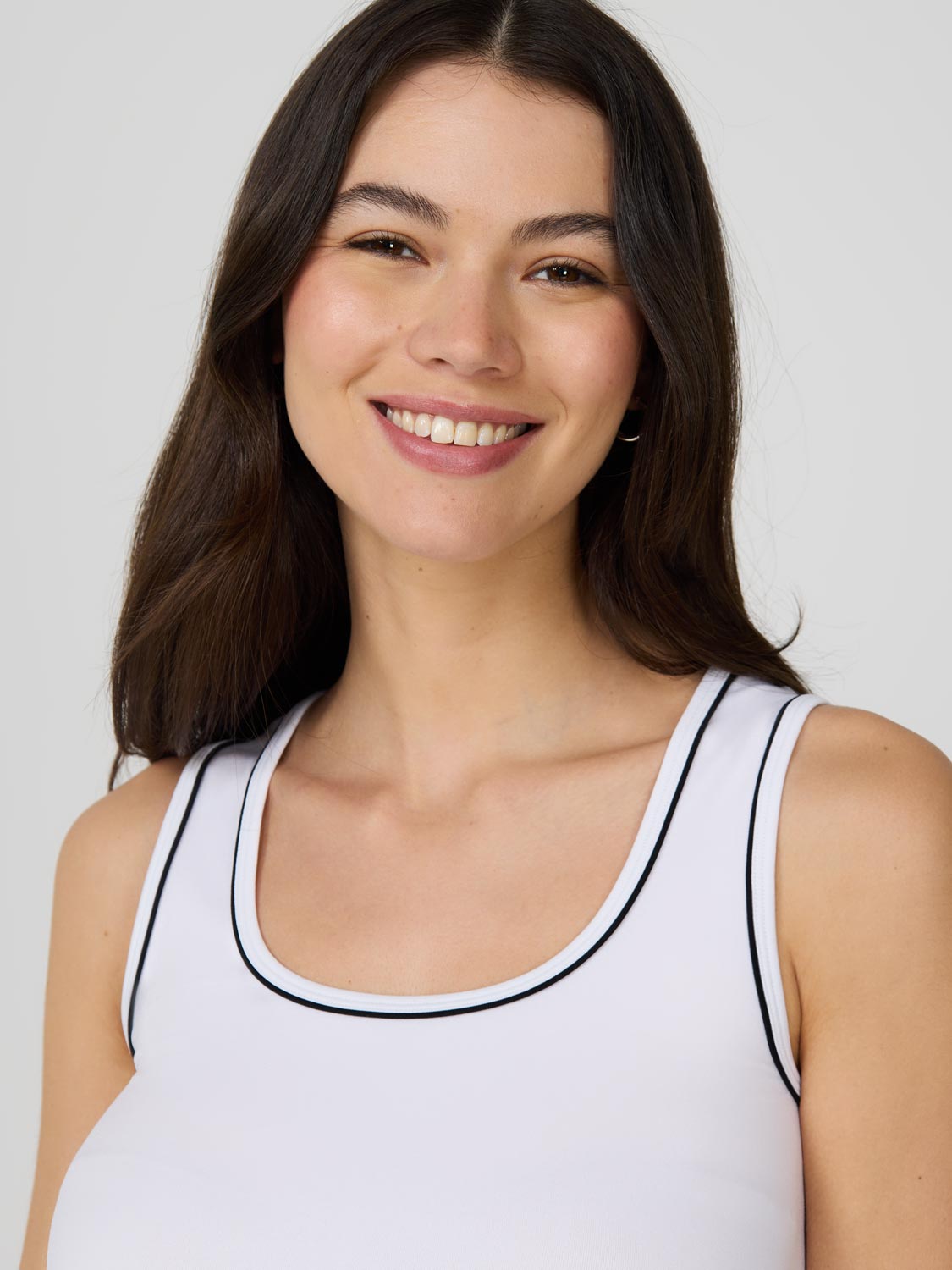 Contrast Trim Scoop Neck Tank Top