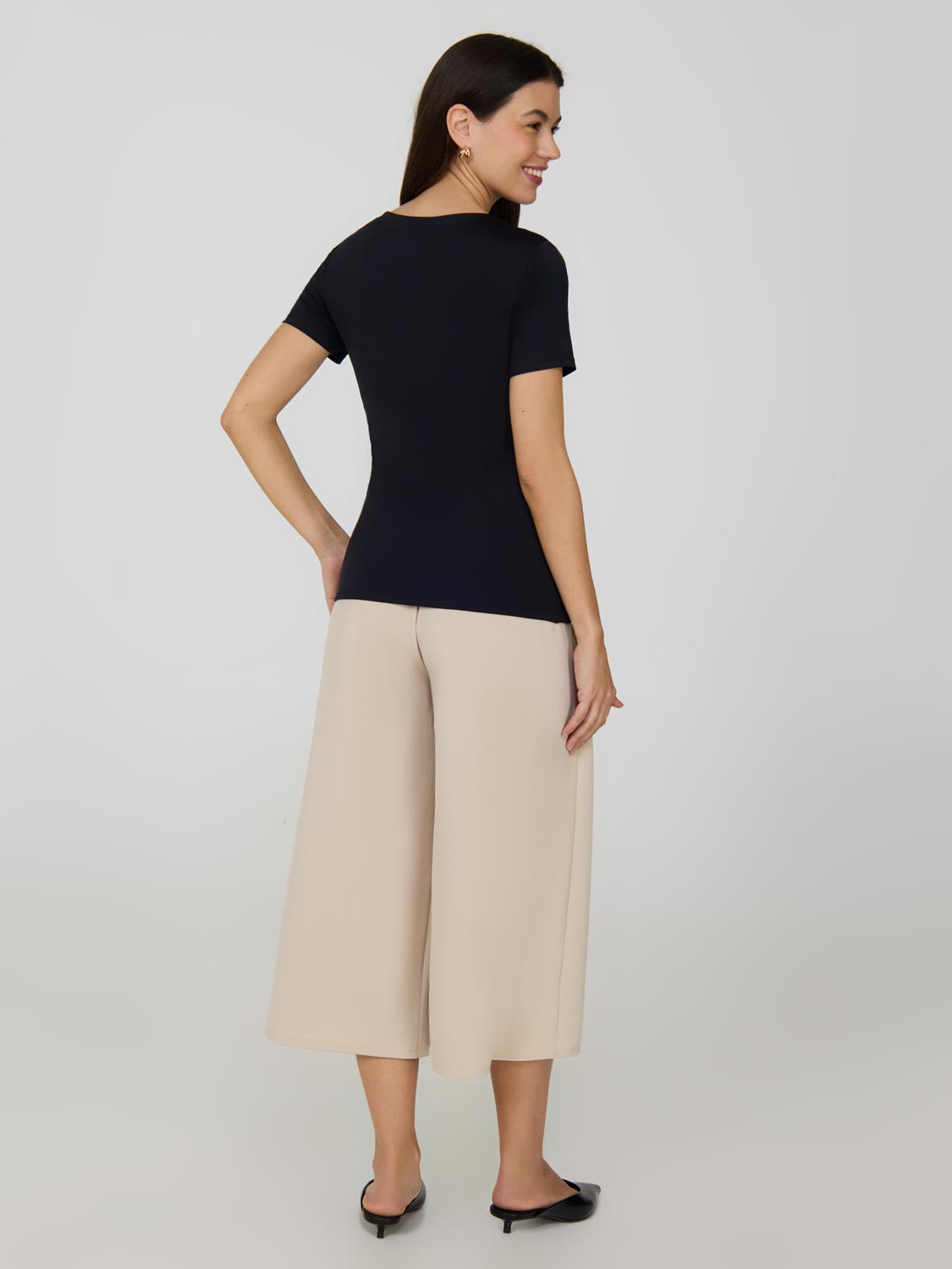 Double Layer Scoop Neck T-Shirt